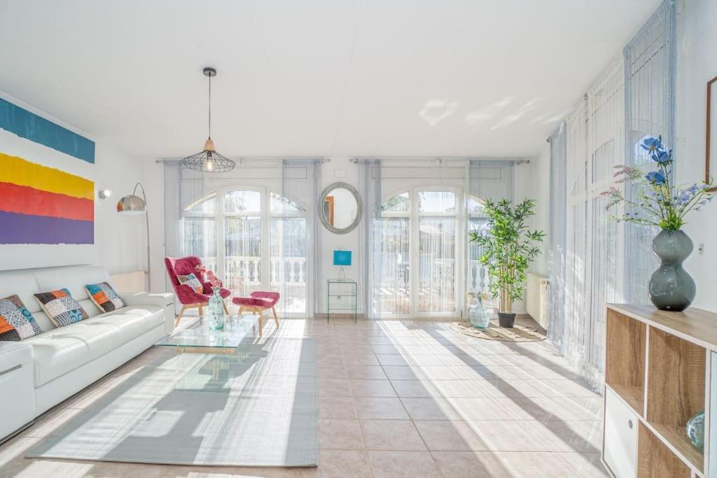 Sm21-Gran Casa De Vacaciones En La Playa, 4 Habitaciones, Climatizada, Piscina, Barbacoa Y Wifi 엠푸리아브라바 외부 사진