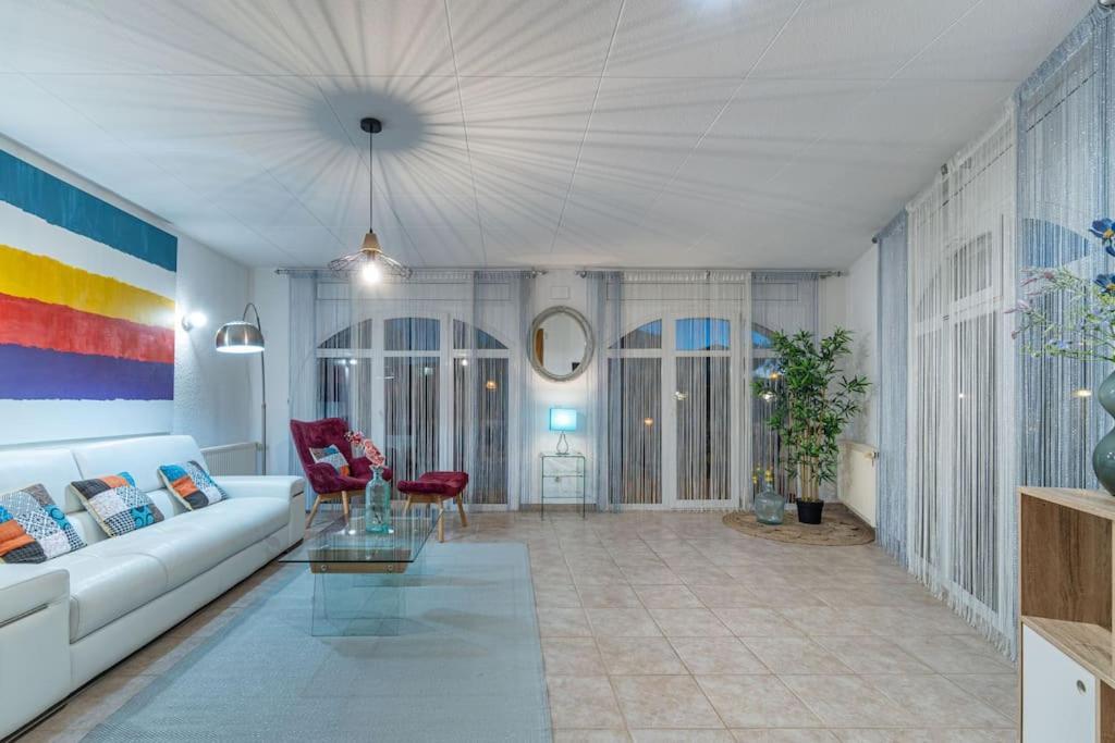 Sm21-Gran Casa De Vacaciones En La Playa, 4 Habitaciones, Climatizada, Piscina, Barbacoa Y Wifi 엠푸리아브라바 외부 사진