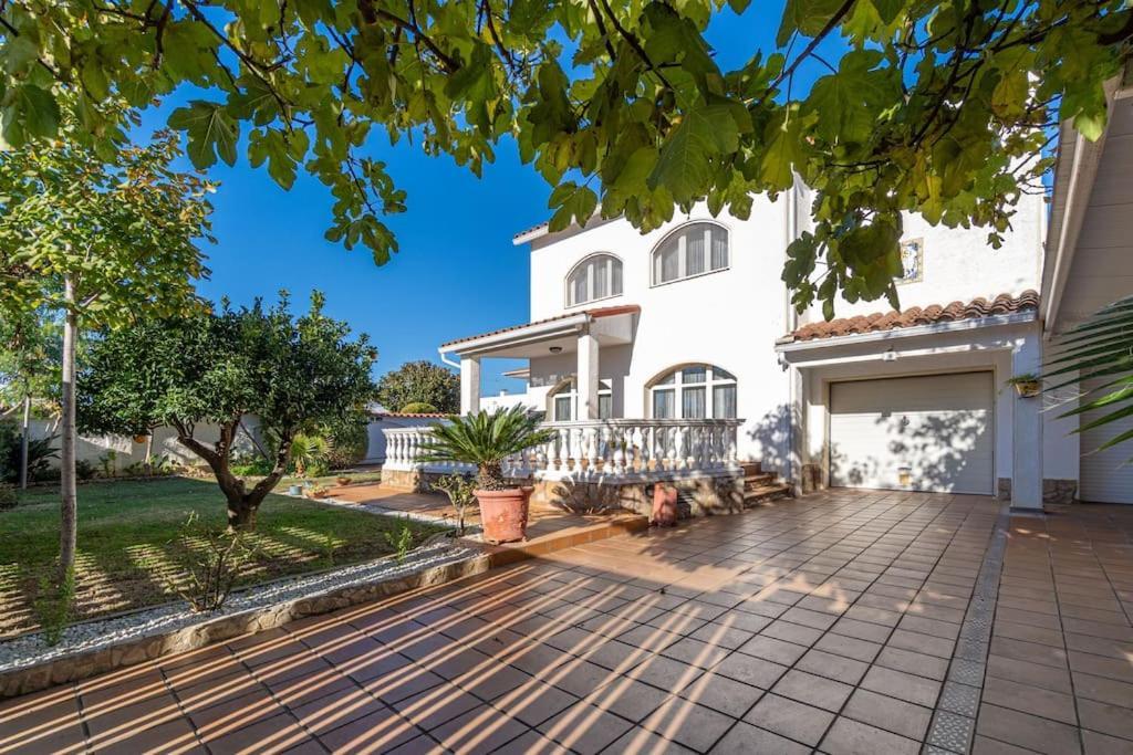 Sm21-Gran Casa De Vacaciones En La Playa, 4 Habitaciones, Climatizada, Piscina, Barbacoa Y Wifi 엠푸리아브라바 외부 사진