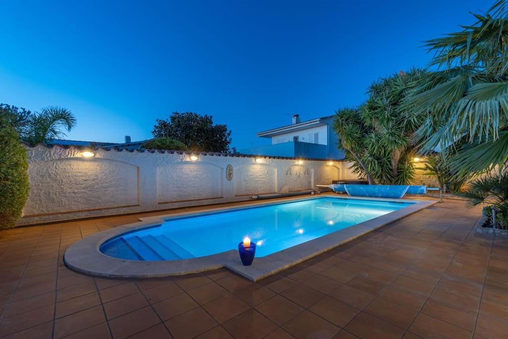 Sm21-Gran Casa De Vacaciones En La Playa, 4 Habitaciones, Climatizada, Piscina, Barbacoa Y Wifi 엠푸리아브라바 외부 사진